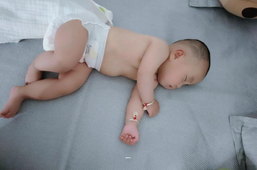 和县宝宝尿有泡沫怎么回事